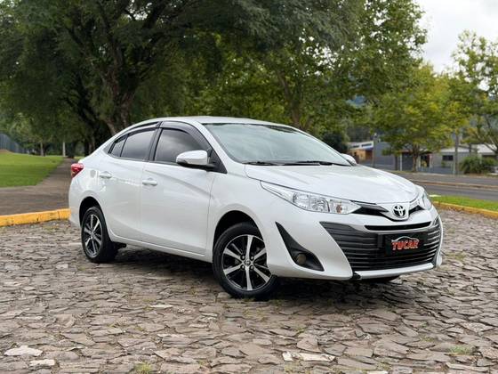 TOYOTA YARIS 1.5 16V FLEX SEDAN XS CONNECT MULTIDRIVE
